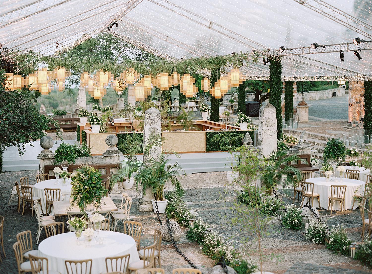 Wide shot of reception space at an Altos de Chavón wedding.