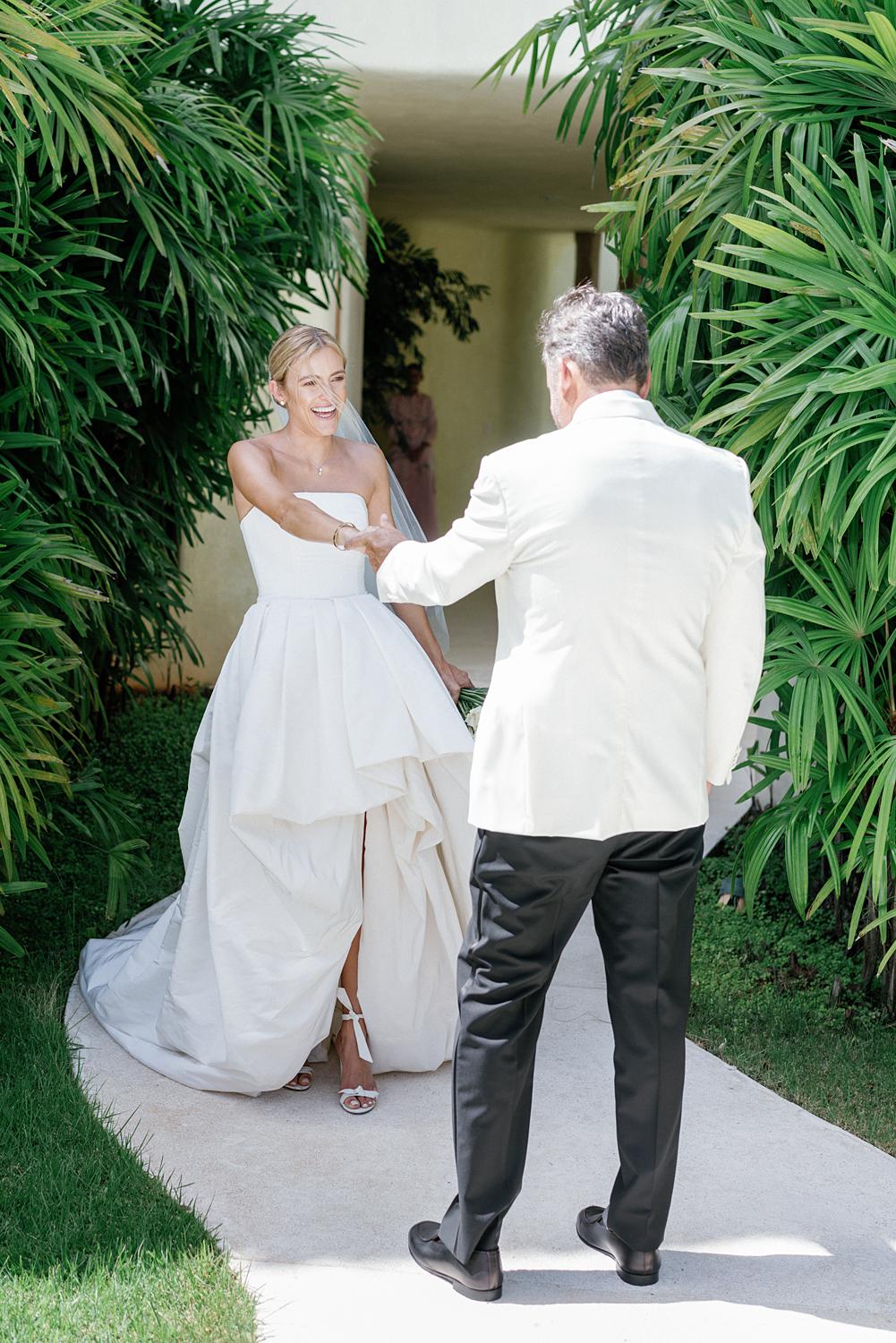 Father looking at the bride for the first time during their wedding at Altos de Chavón.