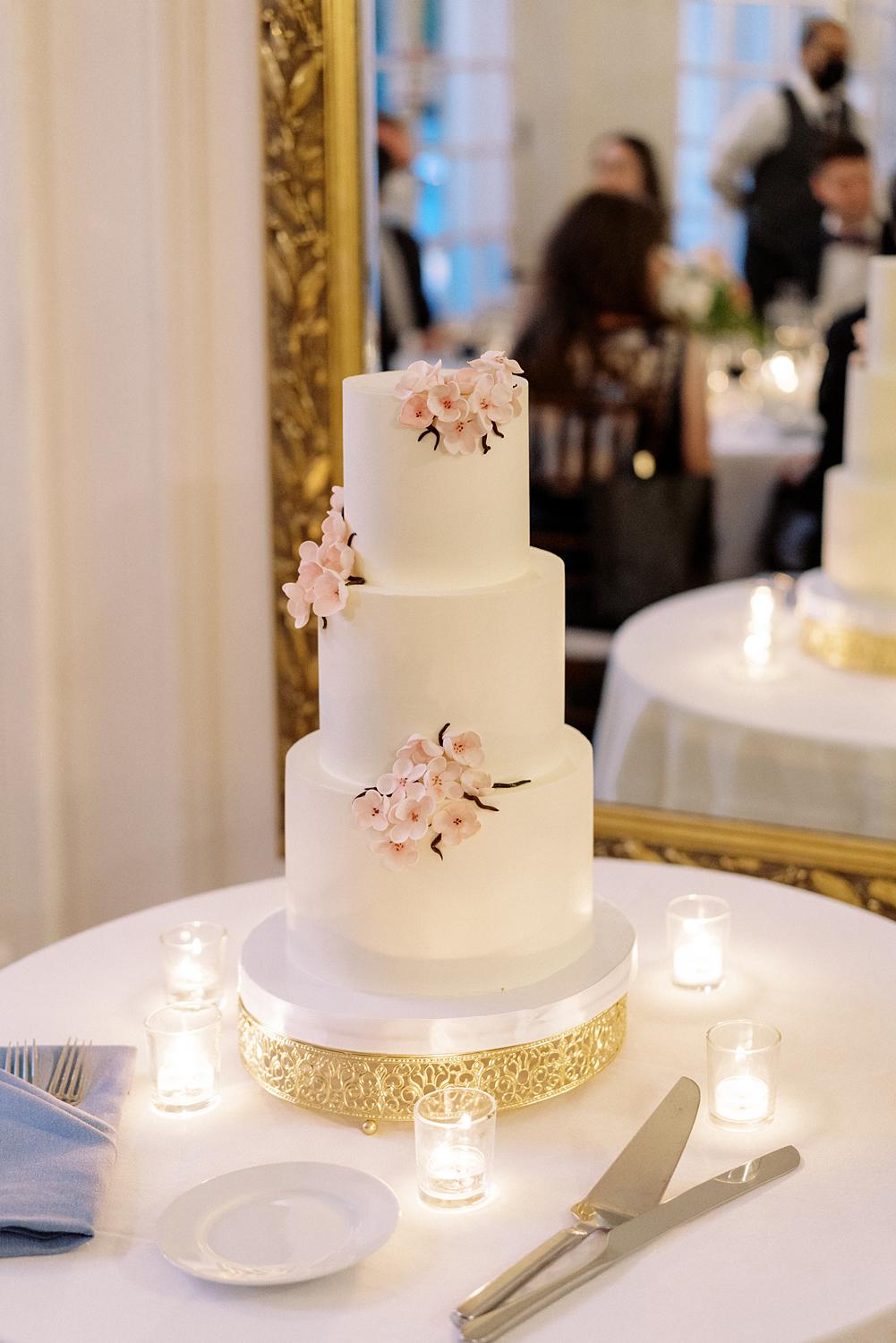 Wedding Cake for DAR Constitution Hall Wedding.